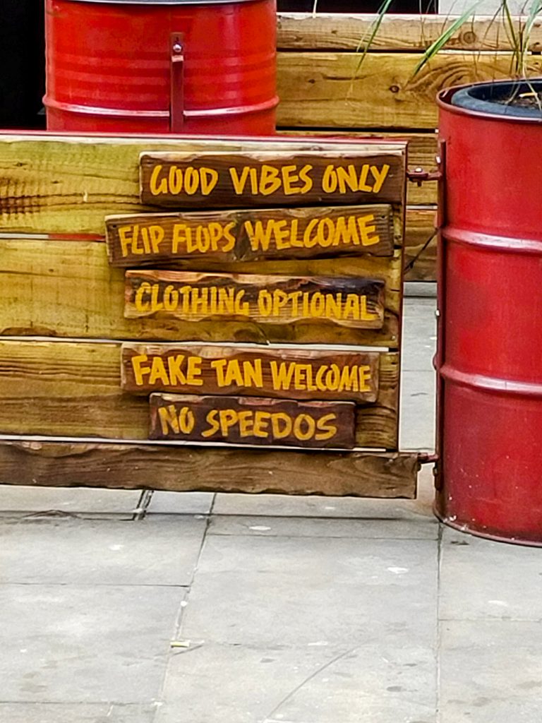 10 TOP TRAVEL ESSENTIALS