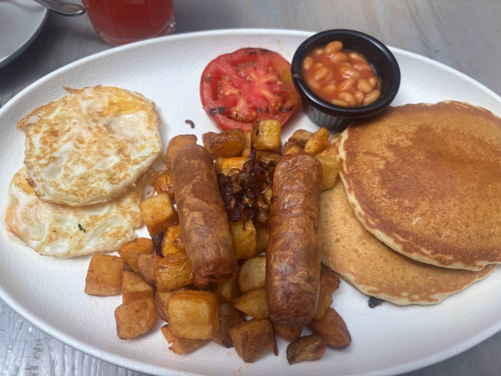 BRUNCH AT CJS