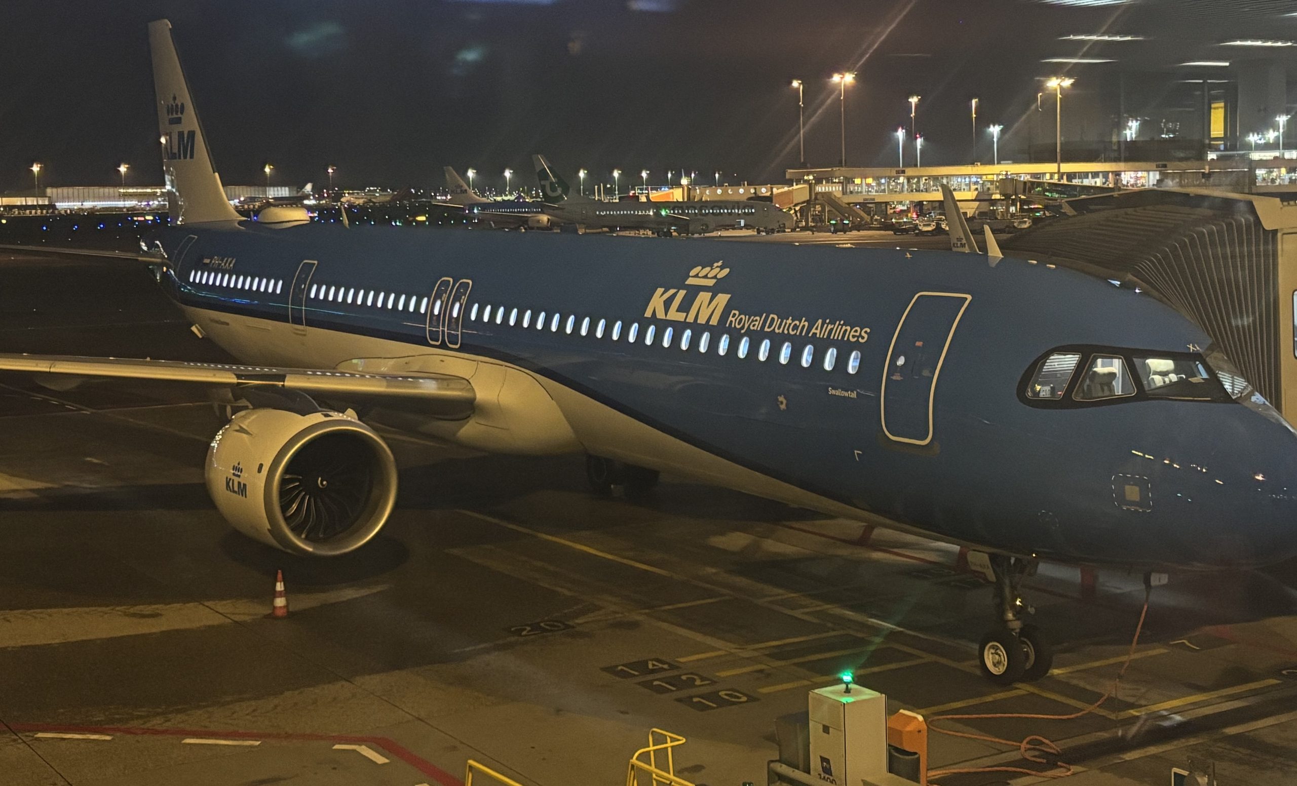 EXTERIOR OF KLM PLANE