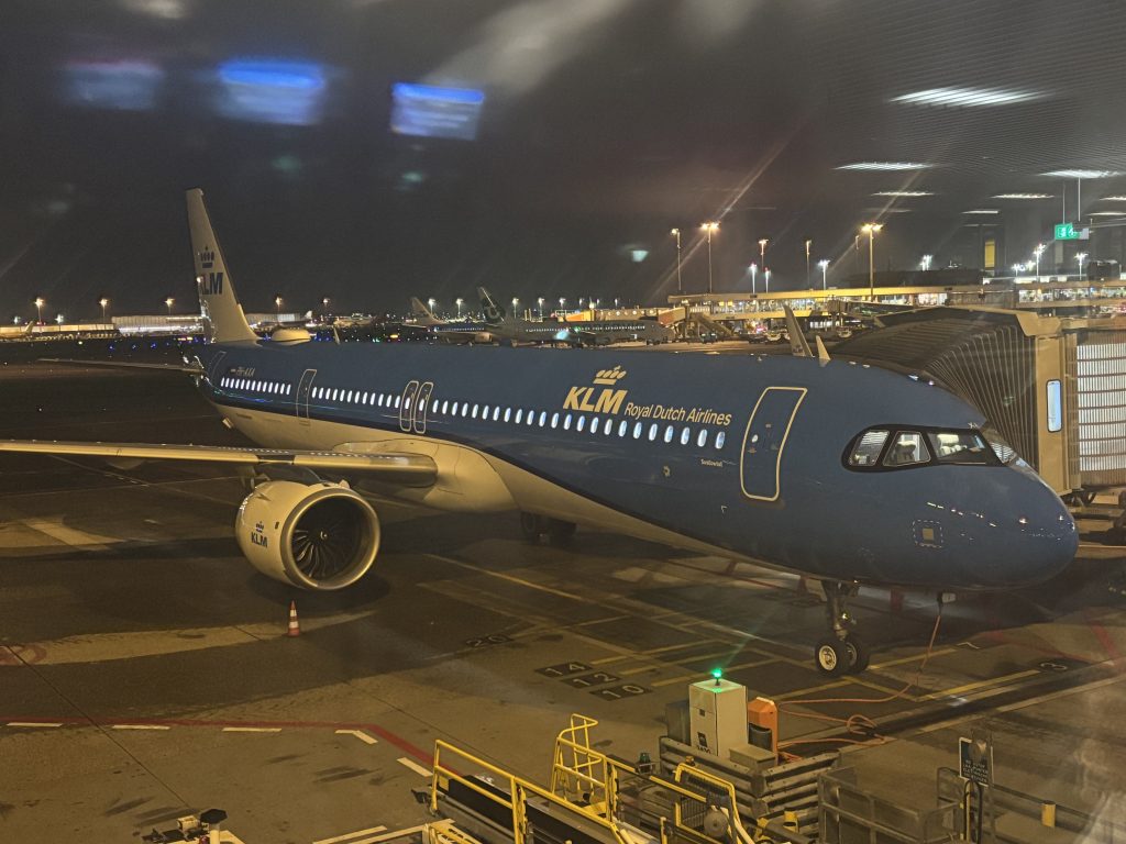 klm airplane